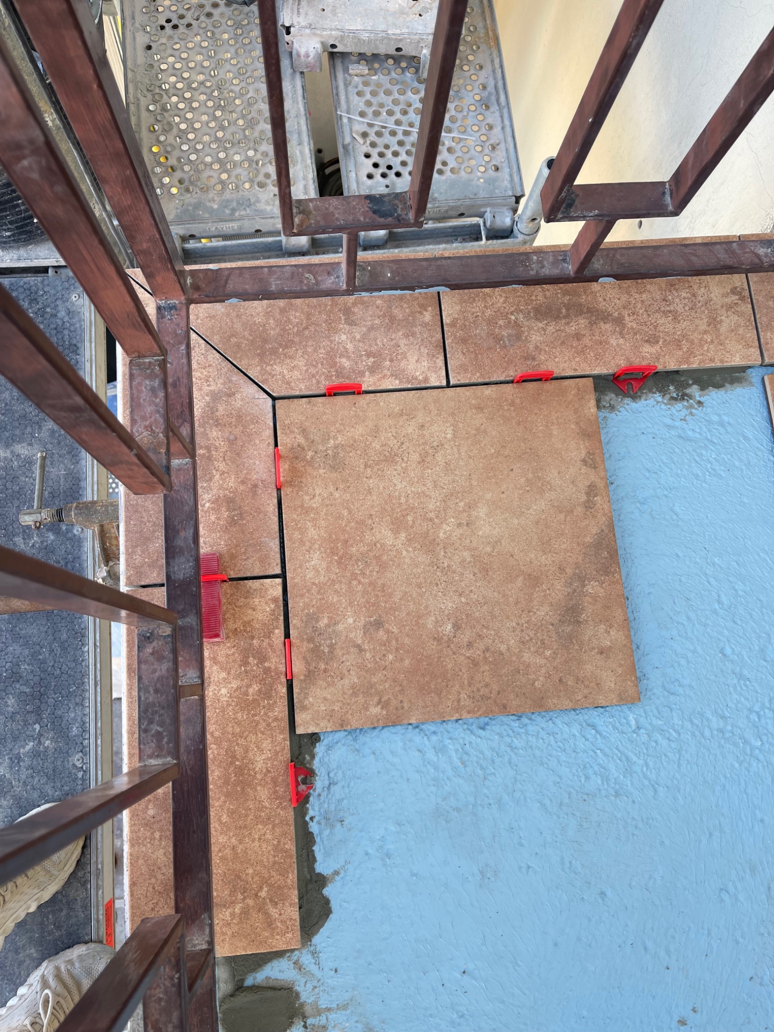 Trabajo realizado por OBRAS Y REFORMAS HABITEC 2000