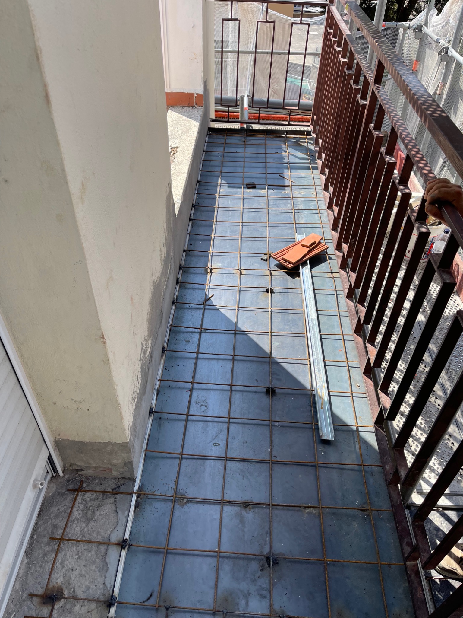 Trabajo realizado por OBRAS Y REFORMAS HABITEC 2000