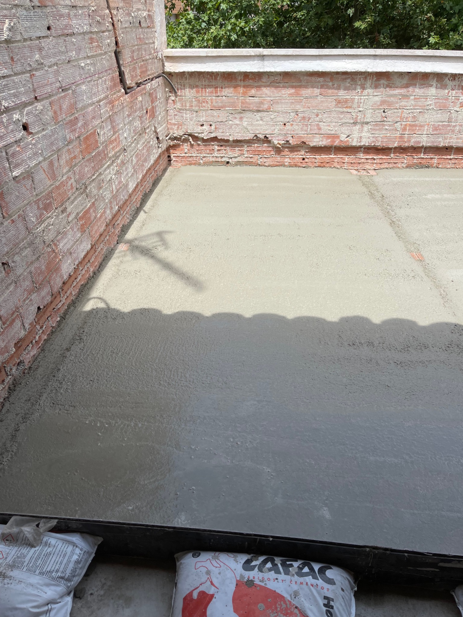 Trabajo realizado por OBRAS Y REFORMAS HABITEC 2000