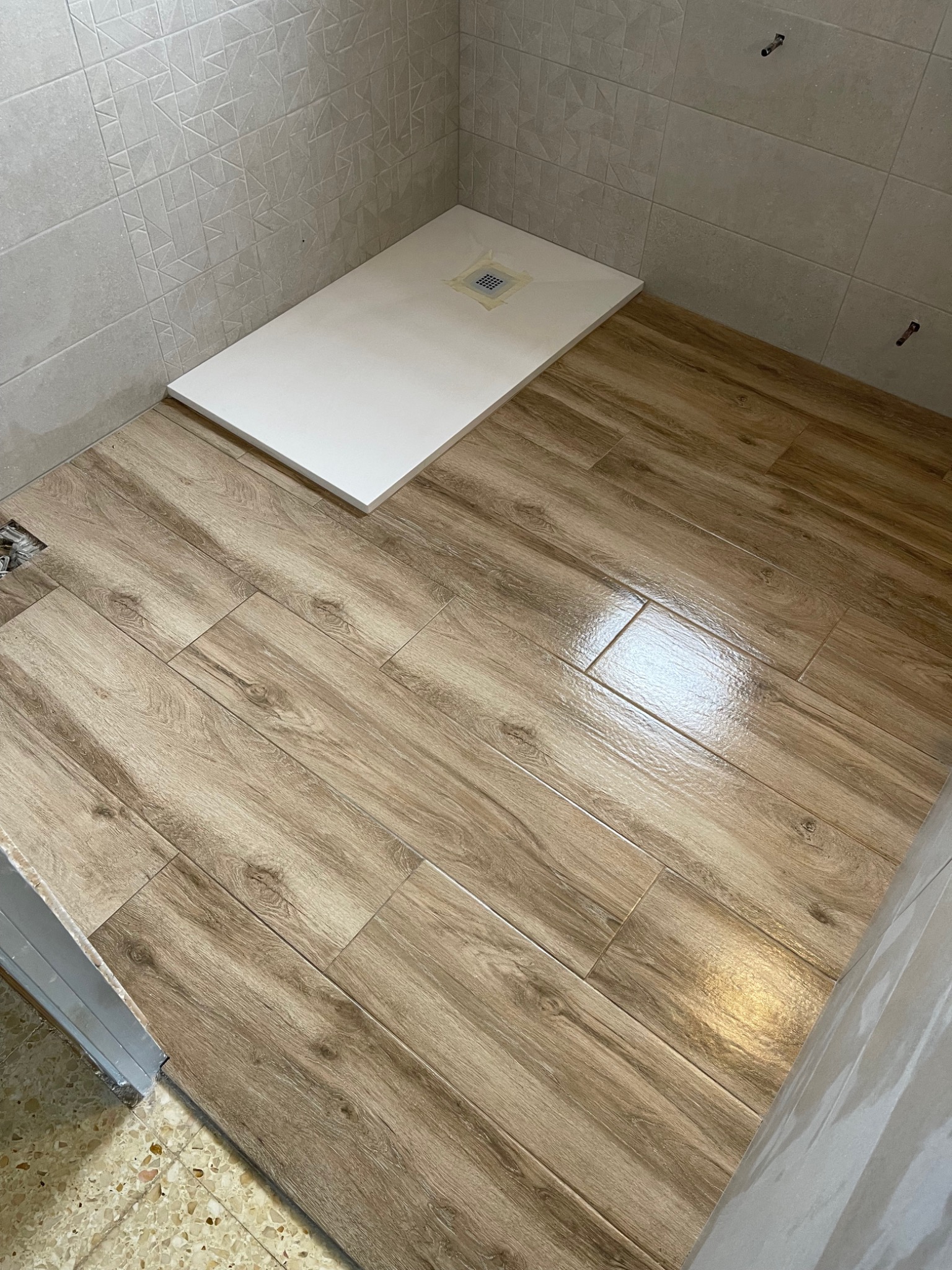 Trabajo realizado por OBRAS Y REFORMAS HABITEC 2000