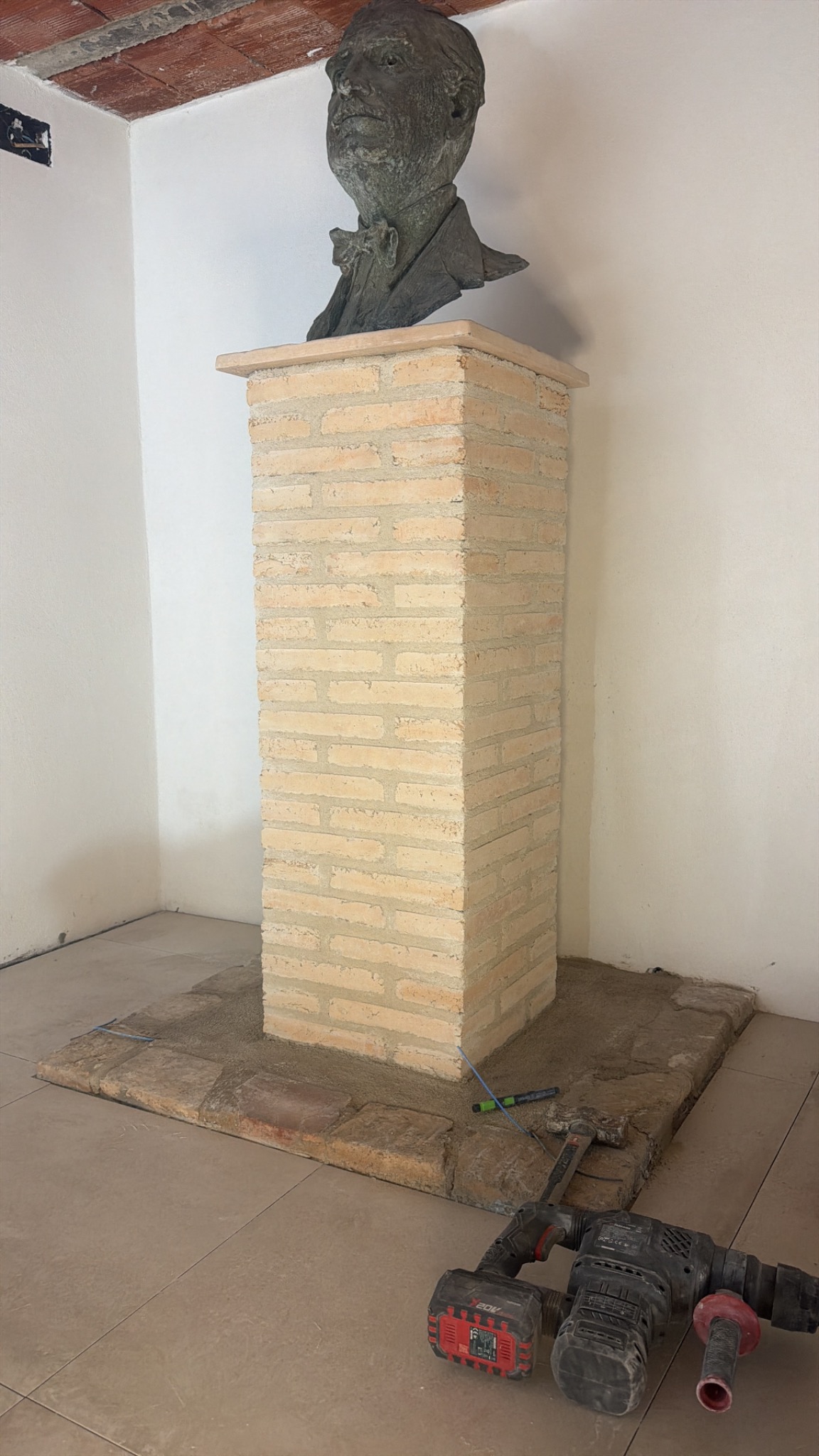 Trabajo realizado por OBRAS Y REFORMAS HABITEC 2000